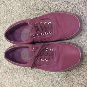 Vans Burgundy Low Top Canvas Lace Up Sneaker in Men's 10.5